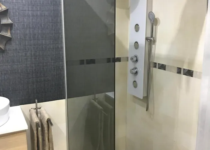 Attic バレンシア